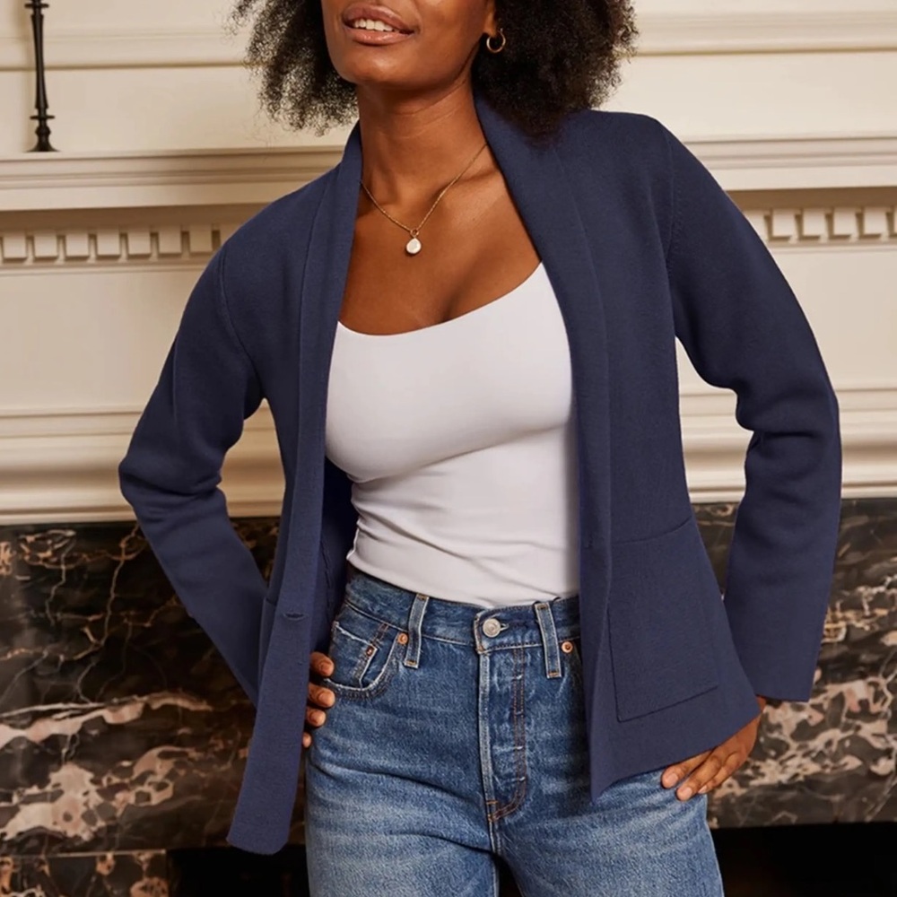 Summersalt The Ribbed Sweater Blazer in Navy Blue